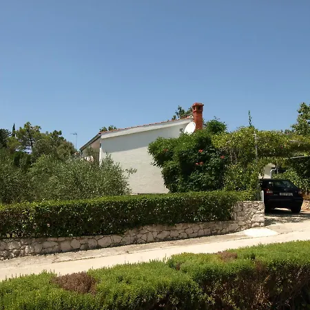Karmen * Petrcane