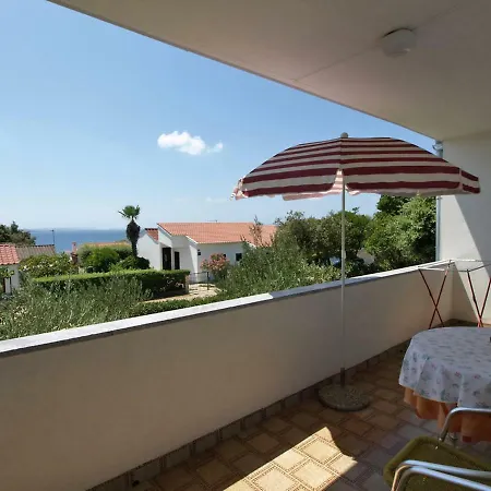 Apartment Karmen Petrcane