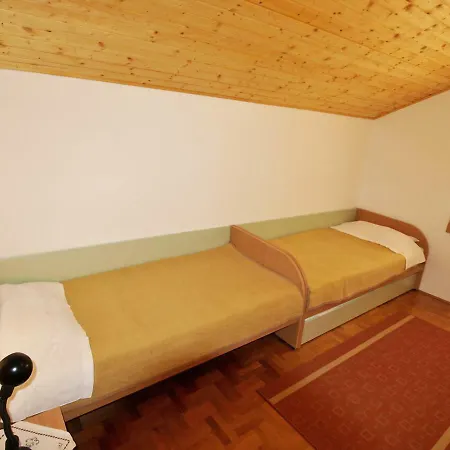 Karmen Apartment Petrcane