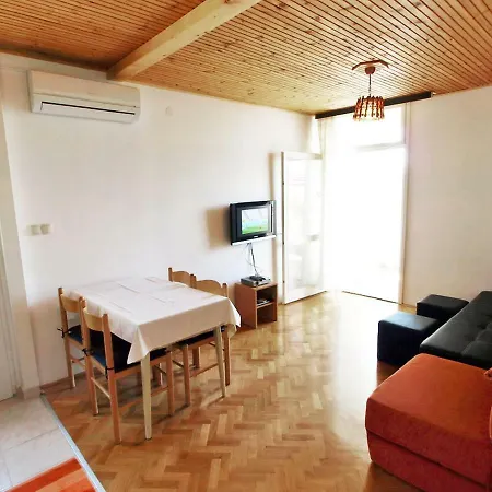 Karmen Apartament